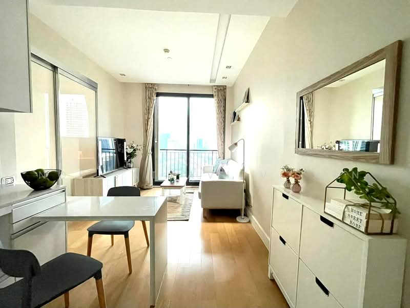 Equinox Phahol Vibha, Bangkok, 345 Paholyothin Road, Jom Phon, Chatuchak, Bangkok, 1 Bedroom, 40 sqm, Condo For Rent, by Nop Satjavitvisarn, 500334288 - DDproperty.com