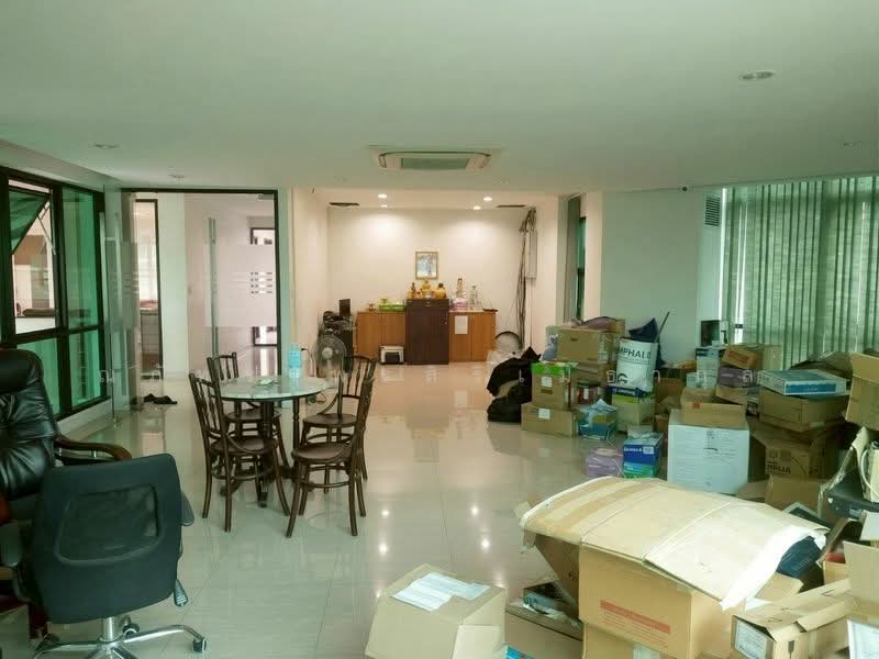 ขาย/ให้เช่า อาคารสำนักงาน 4ชั้น 1,700 ตรม ที่พักชั้นบน พร้อมดาดฟ้า รามอินทรา ถนนคู้บอน กรุงเทพฯ, กรุงเทพ, ถนนคู้บอน, คันนายาว, กรุงเทพ, 1,700 ตร.ม., ตึกแถว-อาคารพาณิชย์ ให้เช่า, โดย ณภัทร พรสิริเมธากุล, 500334297 - DDproperty.com