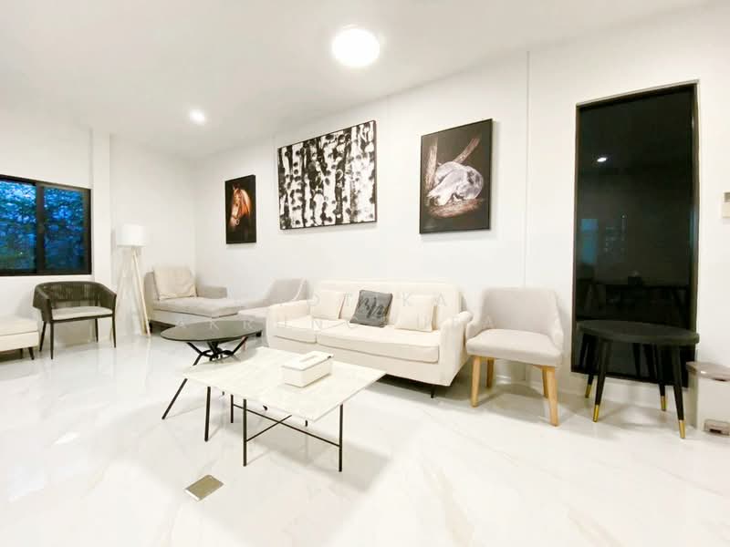 The City Pattanakarn, Bangkok, On Nut Road, Prawet, Bangkok, 8 Bedrooms, 400 sqm, Single Detached House For Rent, by Chotika Rakrungrueang, 500334326 - DDproperty.com