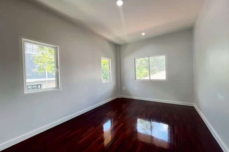 Baan Nontree 5, Nonthaburi, Bang Si Thong, Bang Kruai, Nonthaburi, 3 Bedrooms, 300 sqm, Single Detached House For Sale, by คุณหงษ์, 500334347 - DDproperty.com