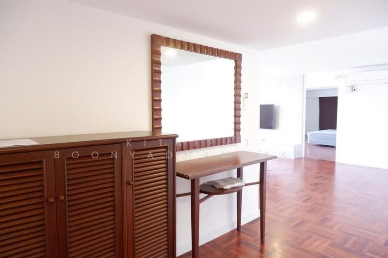 Omni Tower Sukhumvit Nana, Bangkok, 69 Sukhumvit 4 Alley, Khlong Toei, Bangkok, 2 Bedrooms, 132 sqm, Condo For Rent, by Kitnipat Boonyadhammakul, 500334385 - DDproperty.com