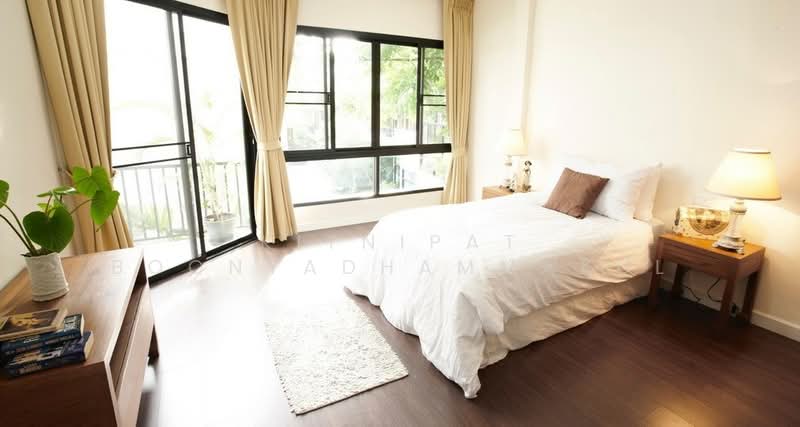 Veranda Ville, Bangkok, Soi Sukhumvit 38, Phra Kanong, Khlong Toei, Bangkok, 3 Bedrooms, 350 sqm, Single Detached House For Rent, by Kitnipat Boonyadhammakul, 500334401 - DDproperty.com