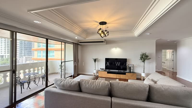 Charan Tower Residences by Aspira, Bangkok, 19 Soi Sukhumvit 43, Khlong Tan Nua, Watthana, Bangkok, 4 Bedrooms, 320 sqm, Apartment For Sale, by Kanrutai Dawruang, 500334402 - DDproperty.com