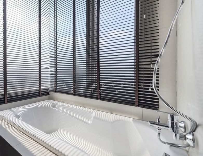 Watermark Chaophraya, Bangkok, Soi Charoennakorn 39-41, Charoennakorn Road, Bang Lam Phu Lang, Khlong San, Bangkok, 3 Bedrooms, 145 sqm, Condo For Sale, by Phacharakorn Anusiri, 500334456 - DDproperty.com