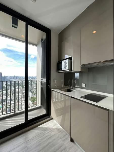 Whizdom Essence, Bangkok, 5 Piyabutr 1 Alley, Bang Chak, Phra Khanong, Bangkok, 1 Bedroom, 34 sqm, Condo For Rent, by Krittin Tansida, 500334471 - DDproperty.com