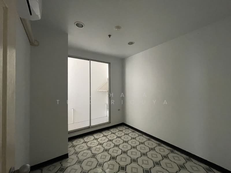 Sathorn House, Bangkok, Sathorn, Silom, Bang Rak, Bangkok, 4 Bedrooms, 120 sqm, Condo For Sale, by Suthana Tungsriouya, 500334508 - DDproperty.com