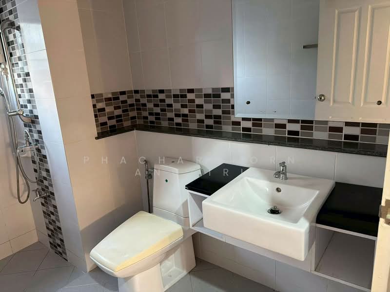 undefined, Bangkok, Min Buri, Bangkok, 6 Bedrooms, 195 sqm, Single Detached House For Rent, by Phacharakorn Anusiri, 500334513 - DDproperty.com