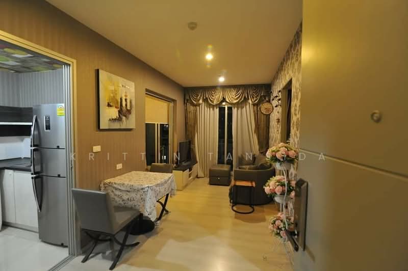 Life Ratchadapisek, Bangkok, 279 Ratchadapisaek Road, Huai Khwang, Bangkok, 2 Bedrooms, 48 sqm, Condo For Rent, by Krittin Tansida, 500334520 - DDproperty.com
