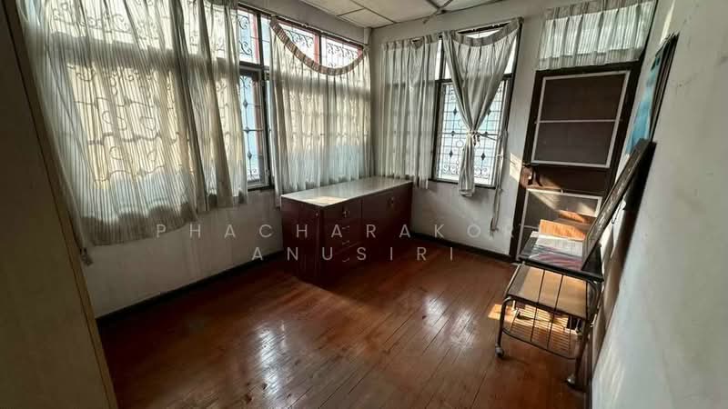 undefined, Bangkok, Lat Phrao, Bangkok, 4 Bedrooms, 325 sqm, Single Detached House For Sale, by Phacharakorn Anusiri, 500334538 - DDproperty.com