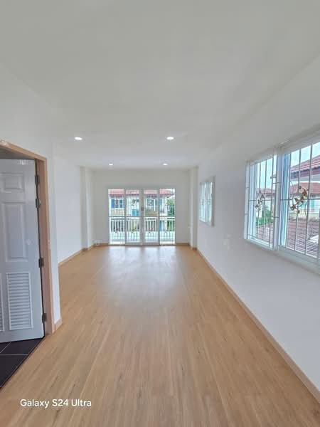 คุณาภัทร 5, Nonthaburi, Phimonrat, Bang Bua Thong, Nonthaburi, 4 Bedrooms, 165 sqm, Single Detached House For Sale, by Wanlapa Charoonthum, 500334547 - DDproperty.com