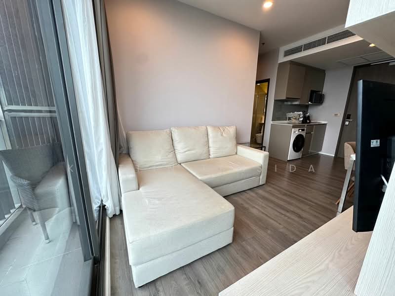 Whizdom Essence, Bangkok, 5 Piyabutr 1 Alley, Bang Chak, Phra Khanong, Bangkok, 2 Bedrooms, 56 sqm, Condo For Rent, by Krittin Tansida, 500334581 - DDproperty.com