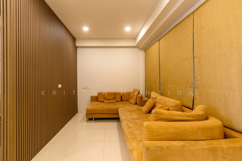 Narastay @ Phrom Phong, Bangkok, Soi Sukhumvit 39, Phra Kanong Nua, Watthana, Bangkok, 2 Bedrooms, 68 sqm, Apartment For Rent, by Krittin Tansida, 500334684 - DDproperty.com