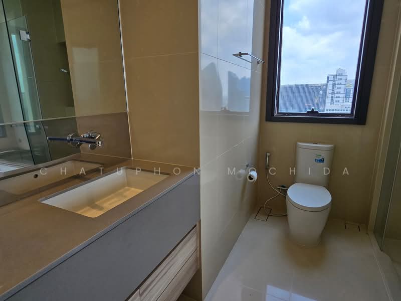 The Esse Asoke, Bangkok, 333 Soi Sukhumvit 21, Sukhumvit Road, Khlongtoei Nua, Watthana, Bangkok, 1 Bedroom, 53 sqm, Condo For Sale, by Chatuphon Mochida, 500334702 - DDproperty.com