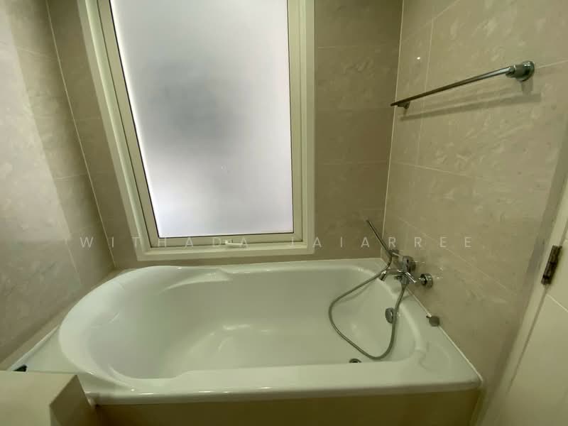 Baan Siri 24, Bangkok, 39 Sukhumvit 24 Alley, Khong Tan, Khlong Toei, Bangkok, 2 Bedrooms, 92 sqm, Condo For Rent, by Withada Jaiarree, 500334751 - DDproperty.com