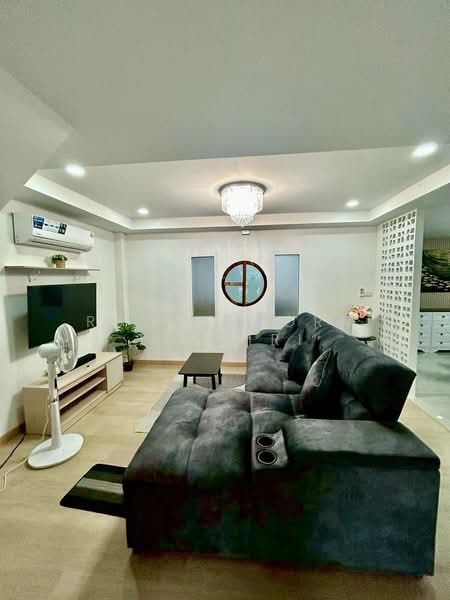 Pool Villa ให้เช่า – ใกล้โรงเรียนนานาชาติลานนา-หางดง เพียง 10 นาที ค่าเช่า 40,000 บาท/เดือนNo.14P028, Chiang Mai, San Phak Wan, Hang Dong, Chiang Mai, 4 Bedrooms, 150 sqm, Single Detached House For Rent, by Rutchaporn Tunsiri, 500334783 - DDproperty.com