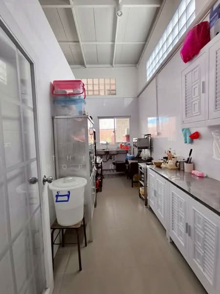อาคารพาณิชย์บ้านใหม่ นครราชสีมา, Nakhon Ratchasima, Ban Mai, Muang Nakhon Ratchasima, Nakhon Ratchasima, , 100 sqm, Shophouse For Sale, by The Best Property Agent ย้งยี้, 500334792 - DDproperty.com