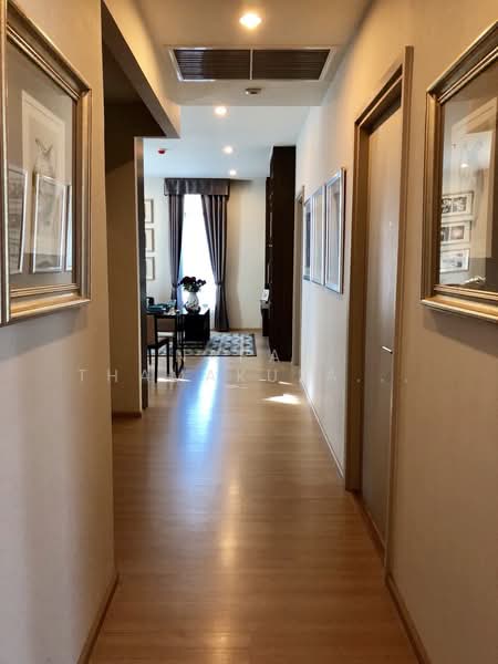 The Capital Ekamai-Thonglor, Bangkok, 2898 New Petchaburi Rd, Bang Kapi, Huai Khwang, Bangkok, 3 Bedrooms, 180 sqm, Condo For Rent, by Napat Thamakulangkul, 500334809 - DDproperty.com