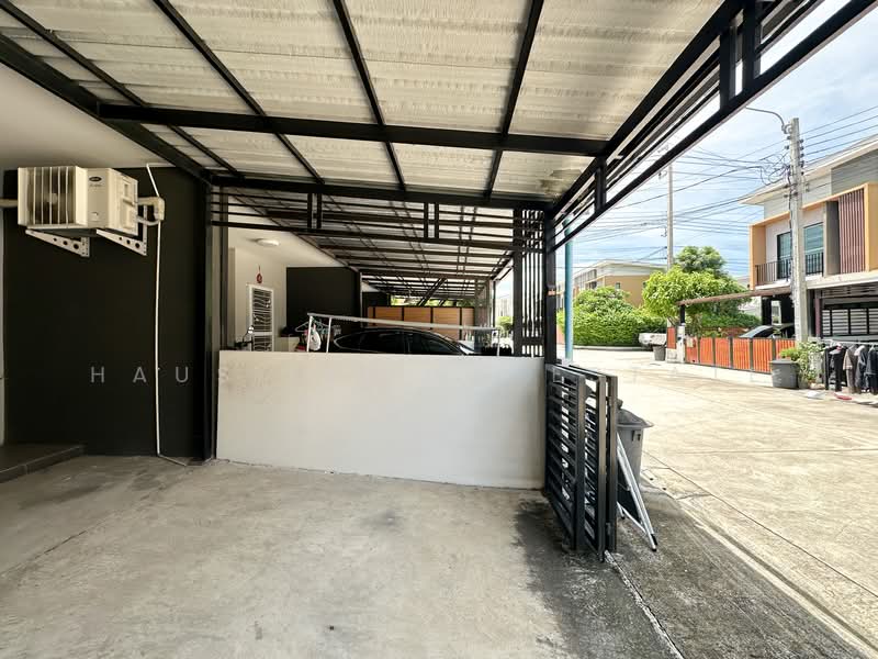 The Connect Don Mueang-Thoet Rachan, Bangkok, Thoet Rachan Road, Si Khan, Don Mueang, Bangkok, 3 Bedrooms, 120 sqm, Townhouse For Sale, by Haus Living Estate, 500334817 - DDproperty.com