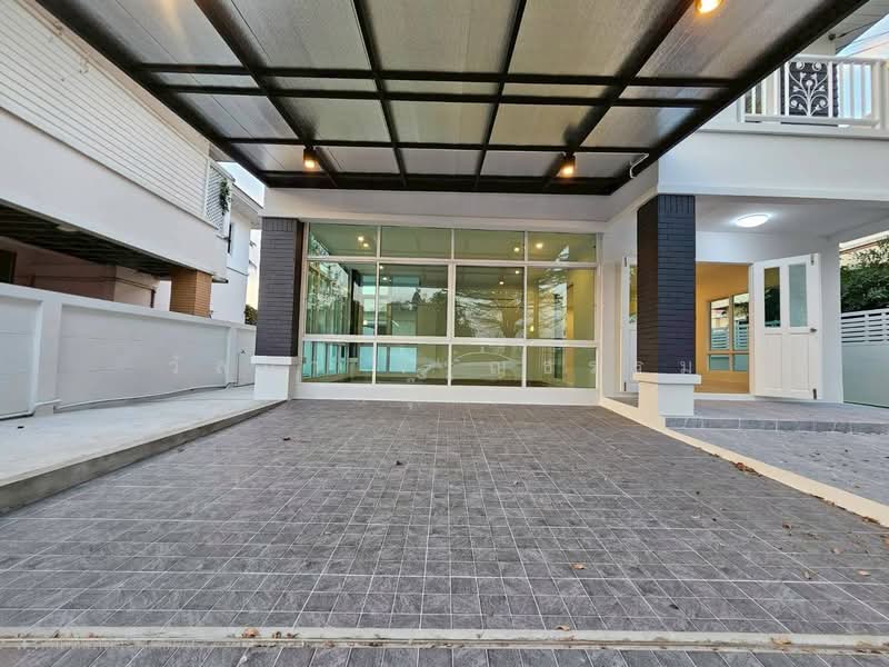 Maneerin Lake & Park and Nantana Garden Park Place, Pathum Thani, Tiwanon Road 345, Bang Khu Wat, Muang Pathum Thani, Pathum Thani, 4 Bedrooms, 220 sqm, Single Detached House For Sale, by Wanlapa Charoonthum, 500334827 - DDproperty.com