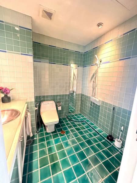 Sathorn Gardens, Bangkok, 39 South Sathorn Road, Thung Maha Mek, Sathon, Bangkok, 3 Bedrooms, 200 sqm, Condo For Rent, by Supatra Khanapan, 500334852 - DDproperty.com