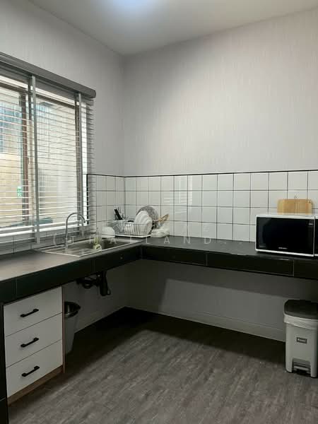 ทาวน์โฮม 3 ห้องนอน กะทู้–ป่าตอง ทำเลกลางภูเก็ต เดินทางสะดวก, ภูเก็ต, กะทู้, ภูเก็ต, 110 ตร.ม., ทาวน์เฮ้าส์ ให้เช่า, โดย Fazwaz (Thailand) Co., Ltd., 500334862 - DDproperty.com