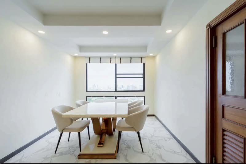 President Park Sukhumvit 24, Bangkok, 99 Sukhumvit 24 Alley, Khlongtoei Nua, Watthana, Bangkok, 3 Bedrooms, 223 sqm, Condo For Rent, by Kanyapuk Tinanop, 500334897 - DDproperty.com