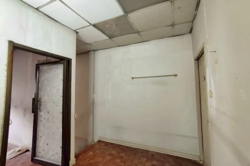 ซอยพหลโยธิน 35, Bangkok, Lat Yao, Chatuchak, Bangkok, 2 Bedrooms, 120 sqm, Townhouse For Sale, by คุณโบว์, 500334966 - DDproperty.com