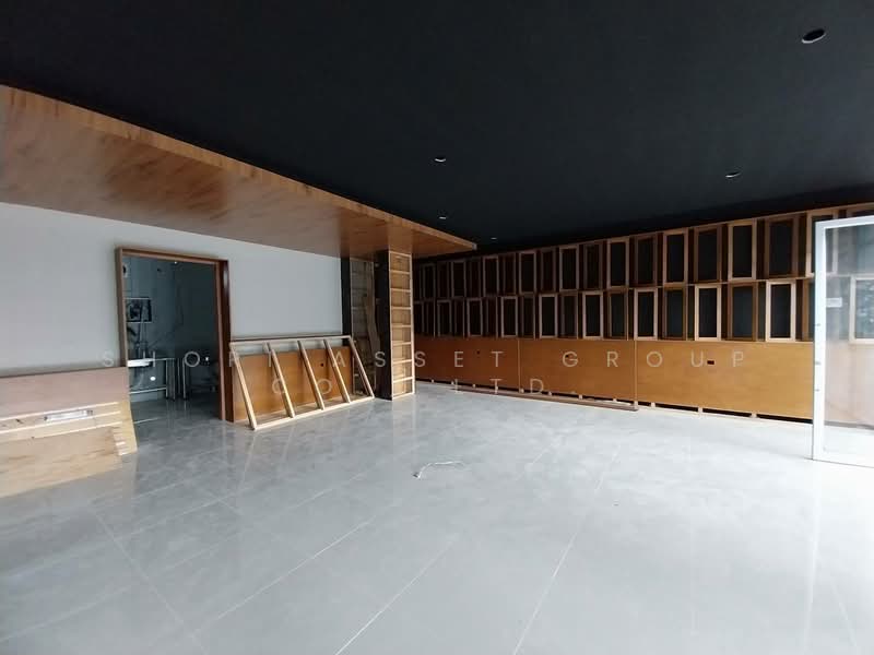 Vacant area in Kantharee Terrace project, Chiang Mai, นิมมานเหมินท์, Su Thep, Muang Chiang Mai, Chiang Mai, , 104 sqm, Retail Space For Rent, by Shori Asset Group Co., Ltd., 500334975 - DDproperty.com