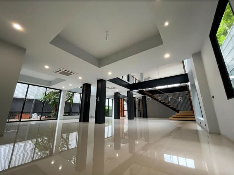 Luxury House Sukhumvit 71, กรุงเทพ, คลองตันเหนือ, วัฒนา, กรุงเทพ, 700 ตร.ม., บ้านเดี่ยว ให้เช่า, โดย Blueprint.Property, 500334983 - DDproperty.com