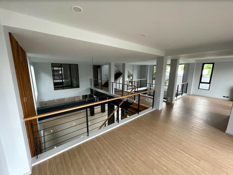 Luxury House Sukhumvit 71, กรุงเทพ, คลองตันเหนือ, วัฒนา, กรุงเทพ, 700 ตร.ม., บ้านเดี่ยว ให้เช่า, โดย Blueprint.Property, 500334983 - DDproperty.com