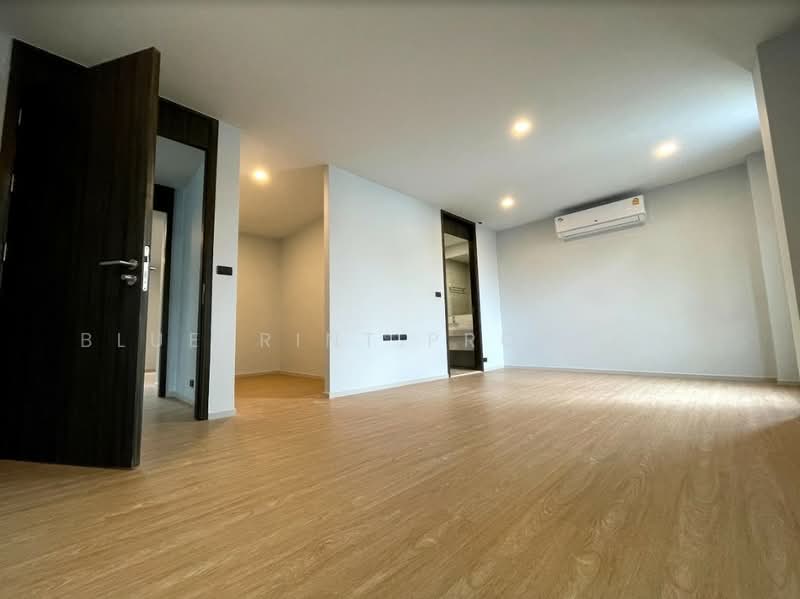 Luxury House Sukhumvit 71, กรุงเทพ, คลองตันเหนือ, วัฒนา, กรุงเทพ, 700 ตร.ม., บ้านเดี่ยว ให้เช่า, โดย Blueprint.Property, 500334983 - DDproperty.com