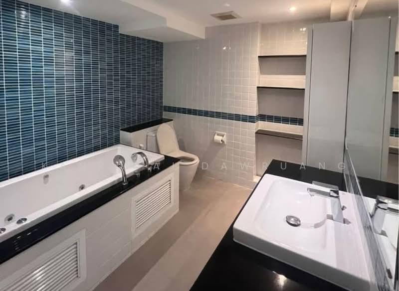 Townhouse soi Sukhumvit 49/4, Bangkok, Khlong Tan Nua, Watthana, Bangkok, 4 Bedrooms, 276 sqm, Townhouse For Sale, by Kanrutai Dawruang, 500334984 - DDproperty.com