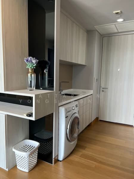 The Lumpini 24, Bangkok, Sukhumvit 24 Road, Khong Tan, Khlong Toei, Bangkok, 2 Bedrooms, 54 sqm, Condo For Rent, by Pattaporn Yongsungnone, 500335002 - DDproperty.com