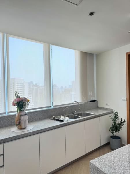 Millennium Residence : มิลเลนเนียม เรสซิเดนซ์, กรุงเทพ, ซอยสุขุมวิท 20 ถนนสุขุมวิท แขวงคลองเตยเหนือ เขตวัฒนา กรุงเทพมหานคร, คลองเตย, กรุงเทพ, 146 ตร.ม., คอนโด ให้เช่า, โดย Suthasin Boonkong, 500335004 - DDproperty.com