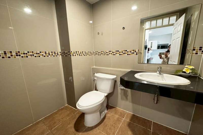 Anna Condo Ladprao 101, Bangkok, 10 Pho Kaeo 3 Alley, Khlong Chan, Bang Kapi, Bangkok, 1 Bedroom, 32 sqm, Condo For Sale, by คุณปาล์ม, 500335015 - DDproperty.com