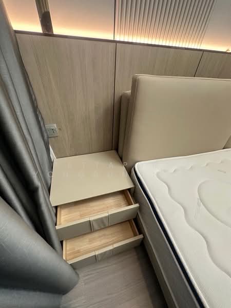 Life Asoke Hype, Bangkok, 339 Chaturathit Rd, Makkasan, Ratchathewi, Bangkok, 2 Bedrooms, 49 sqm, Condo For Rent, by Pattaporn Yongsungnone, 500335025 - DDproperty.com