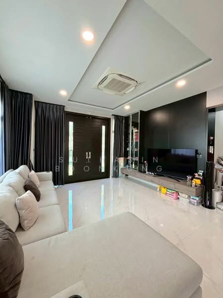Perfect Masterpiece Sukhumvit 77, Samut Prakan, Soi Mu Ban Perfect Place Sukhumvit 77, Rachathewa, Bang Plee, Samut Prakan, 4 Bedrooms, 4 sqm, Single Detached House For Rent, by Suthasin Boonkong, 500335032 - DDproperty.com
