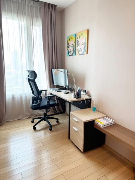 Siri At Sukhumvit, Bangkok, 902 Sukhumvit Road, Phra Kanong, Khlong Toei, Bangkok, 2 Bedrooms, 61 sqm, Condo For Sale, by Kanueng (Pro) Noppornpitak, 500335039 - DDproperty.com