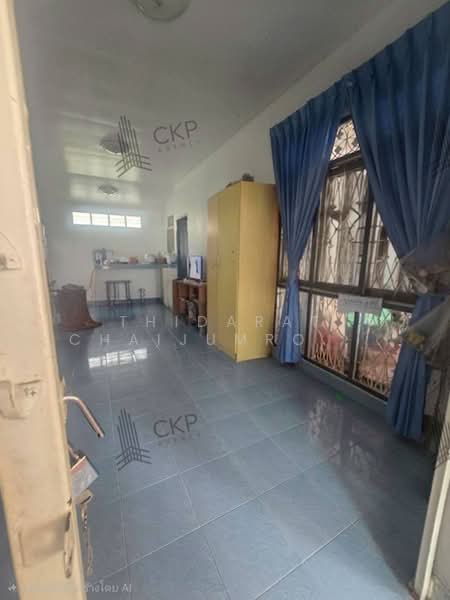 Twin house for sale in a prime location in the Bowin area, Eastern Home Park. 90 sq.m. of usable spa, Chon Buri (Pattaya), Bo Win, Si Racha, Chon Buri (Pattaya), 3 Bedrooms, 90 sqm, Semi-Detached House (Twin House) For Sale, by Thidarat Chaijumroonpun, 500335047 - DDproperty.com