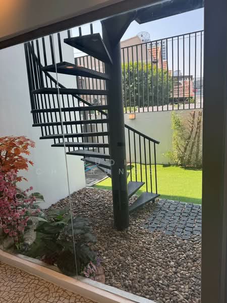 4-Storey House for Rent – Lat Phrao Near MRT Lat Phrao, Bangkok, Chan Kasem, Chatuchak, Bangkok, , 216 sqm, Shophouse For Rent, by Pudis Chitrungsakorn, 500335063 - DDproperty.com