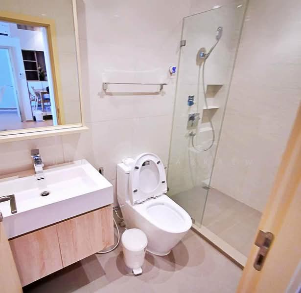 Maru Ekkamai 2, Bangkok, 70-5 Sukhumvit 63 Road, Phra Kanong Nua, Watthana, Bangkok, 2 Bedrooms, 60 sqm, Condo For Rent, by Nutnaree Nakkaew, 500335102 - DDproperty.com
