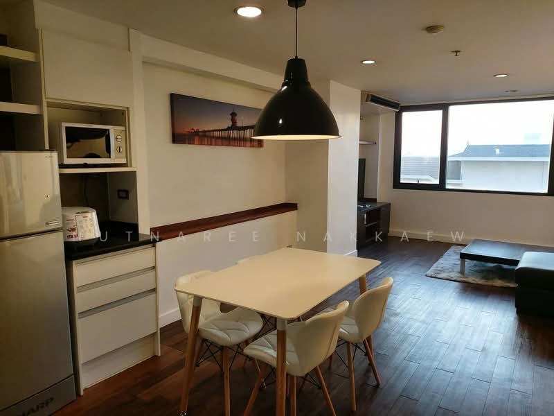 The Royal Place 1, Bangkok, Rajdamri, Lumphini, Pathum Wan, Bangkok, 1 Bedroom, 64 sqm, Condo For Rent, by Nutnaree Nakkaew, 500335121 - DDproperty.com