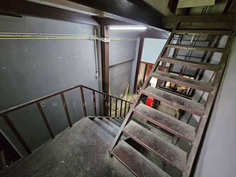 Warehouse / 2-Storey Building for Rent – Ladprao / Ratchadaphisek Road, Bangkok, Jom Phon, Chatuchak, Bangkok, , 400 sqm, Shophouse For Rent, by Pudis Chitrungsakorn, 500335136 - DDproperty.com