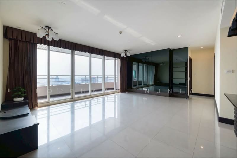 Watermark Chaophraya, Bangkok, Soi Charoennakorn 39-41, Charoennakorn Road, Bang Lam Phu Lang, Khlong San, Bangkok, 3 Bedrooms, 145 sqm, Condo For Sale, by Noppharuj Nunta, 500335151 - DDproperty.com