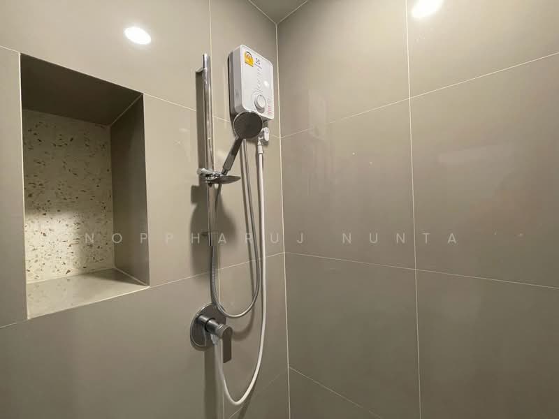 XT Huaikhwang, Bangkok, 244 Ratchadaphisek Road, Huai Khwang, Bangkok, 2 Bedrooms, 60 sqm, Condo For Rent, by Noppharuj Nunta, 500335157 - DDproperty.com