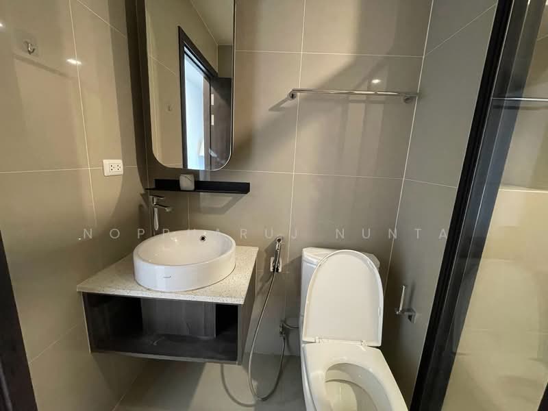 XT Huaikhwang, Bangkok, 244 Ratchadaphisek Road, Huai Khwang, Bangkok, 2 Bedrooms, 60 sqm, Condo For Rent, by Noppharuj Nunta, 500335157 - DDproperty.com