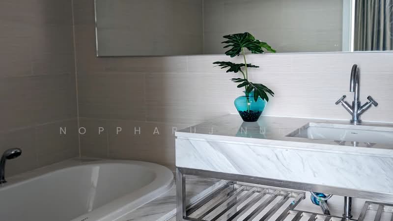 Sathorn Prime Residence, Bangkok, Naradhiwas Rajanagarindra Rd, Yan Nawa, Sathon, Bangkok, 3 Bedrooms, 185 sqm, Condo For Rent, by Noppharuj Nunta, 500335171 - DDproperty.com
