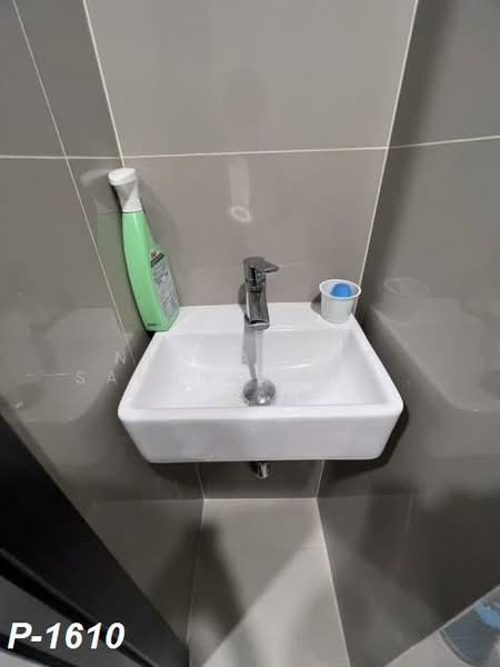 XT Huaikhwang, Bangkok, 244 Ratchadaphisek Road, Huai Khwang, Bangkok, Studio, 30 sqm, Condo For Rent, by Nichaphat Sakunchayapha, 500335178 - DDproperty.com