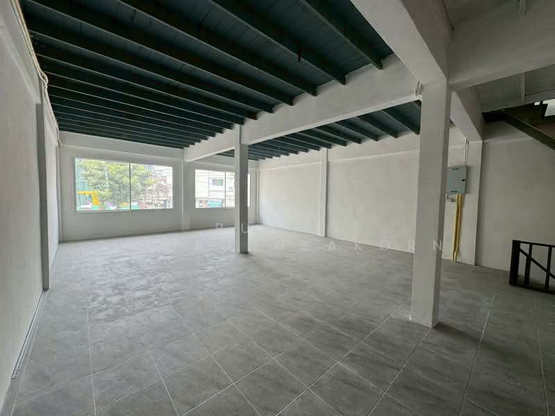Commercial Building for Rent – Ha Yaek Lat Phrao, Bangkok, Jom Phon, Chatuchak, Bangkok, , 264 sqm, Shophouse For Rent, by Pudis Chitrungsakorn, 500335184 - DDproperty.com