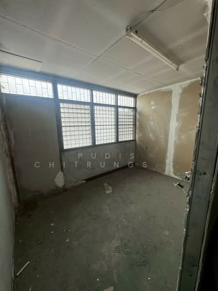 Commercial Building for Rent – Ha Yaek Lat Phrao, Bangkok, Jom Phon, Chatuchak, Bangkok, , 264 sqm, Shophouse For Rent, by Pudis Chitrungsakorn, 500335184 - DDproperty.com